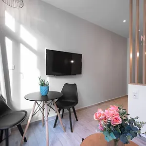 V1 Boutique Rooms, Nilie Hospitality Mgmt Διαμέρισμα
